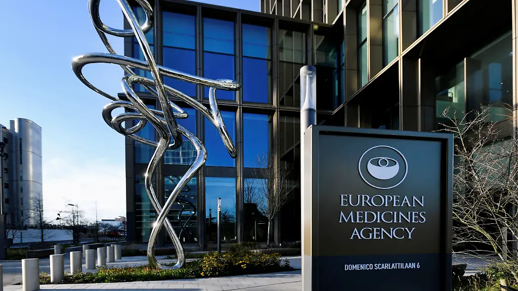 2021-03-09T141409Z-403029516-RC2Q7M90OJ6K-RTRMADP-3-HEALTH-CORONAVIRUS-RUSSIA-EMA