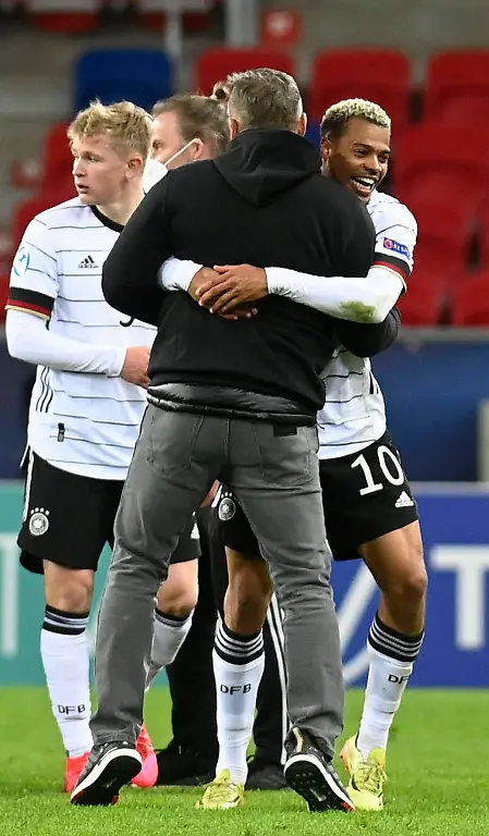 5a40c616d3c0395ce2c64c0139e78a62