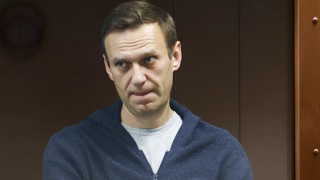 0cfe979ec8cc7e88b92157637969603b