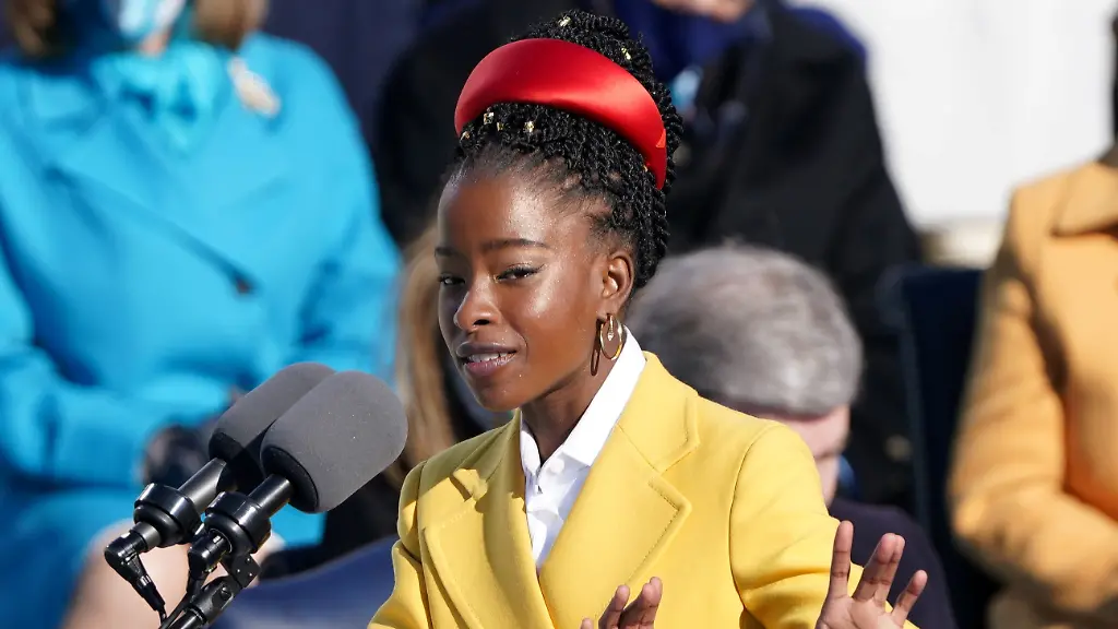 2021-01-20T181309Z-1347226098-RC2TBL966WUZ-RTRMADP-3-USA-BIDEN-INAUGURATION