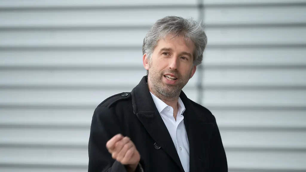 9c2ac271378763f9838b3f04366149ae