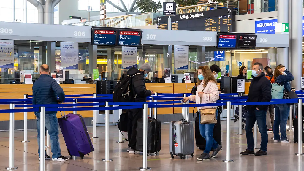 6f53d75c5b5af457a480d344d15a5b3d