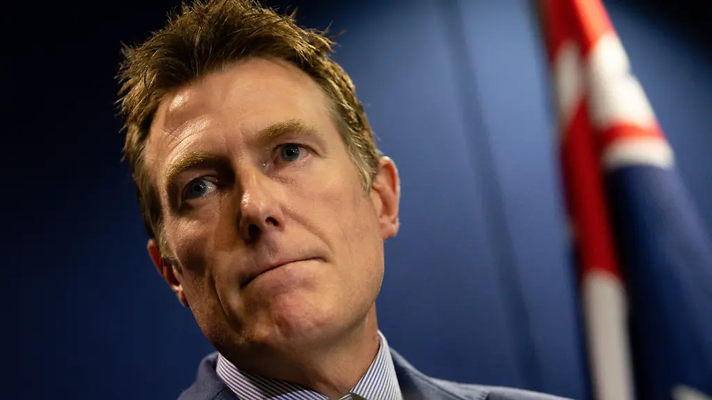 2021-03-03T053915Z-1802665181-RC2H3M9OA0VS-RTRMADP-3-AUSTRALIA-POLITICS-RAPE