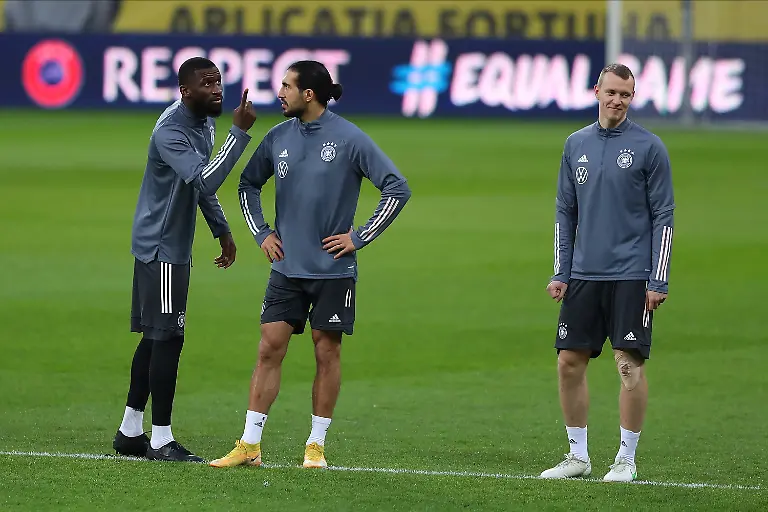 5cf1003ef21937436e4851edcea66456