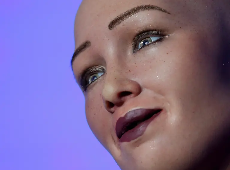 2018-11-01T181612Z-881768866-RC19C843EED0-RTRMADP-3-MALTA-CRYPTOCURRENCY