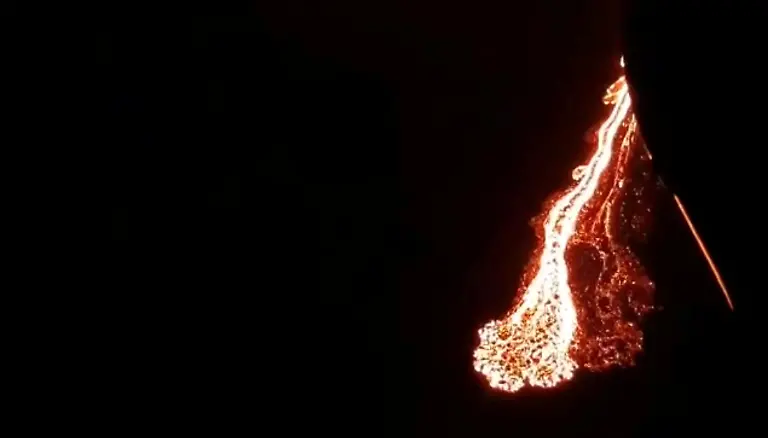 2021-03-20T000948Z-1435343085-RC2OEM9VP6R4-RTRMADP-3-ICELAND-VOLCANO