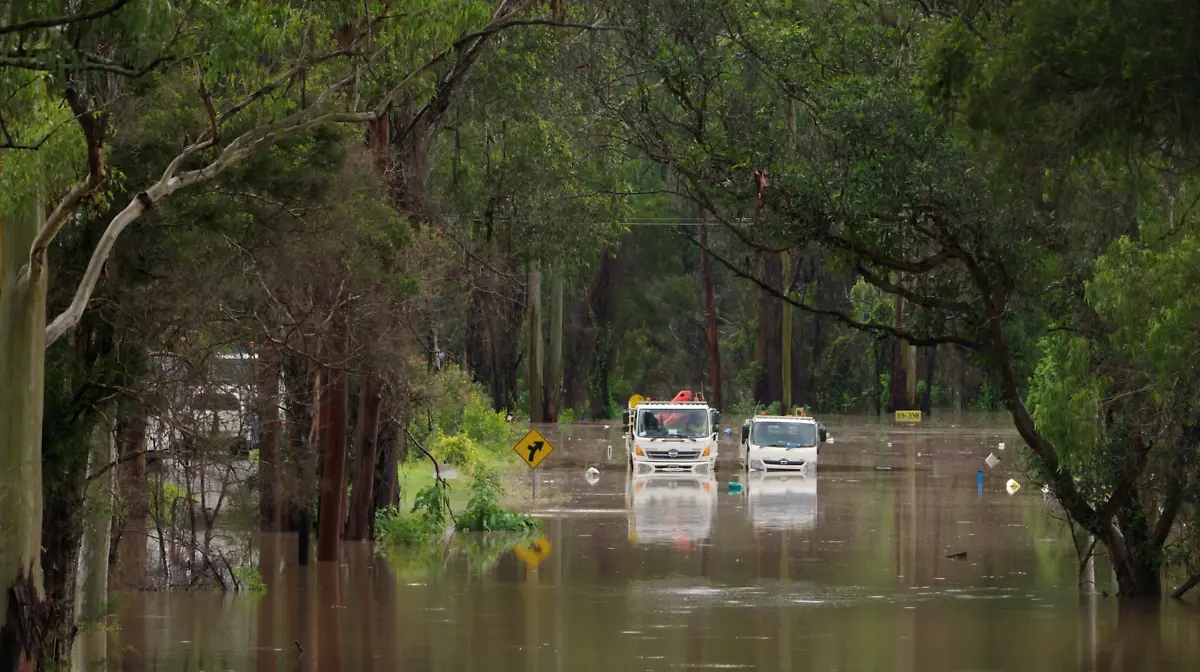 2021-03-20T090444Z-1189968696-RC2XEM9EF6CG-RTRMADP-3-AUSTRALIA-WEATHER