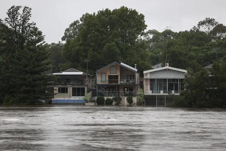 2021-03-21T022909Z-2090360906-RC2EFM9L1JWH-RTRMADP-3-AUSTRALIA-WEATHER