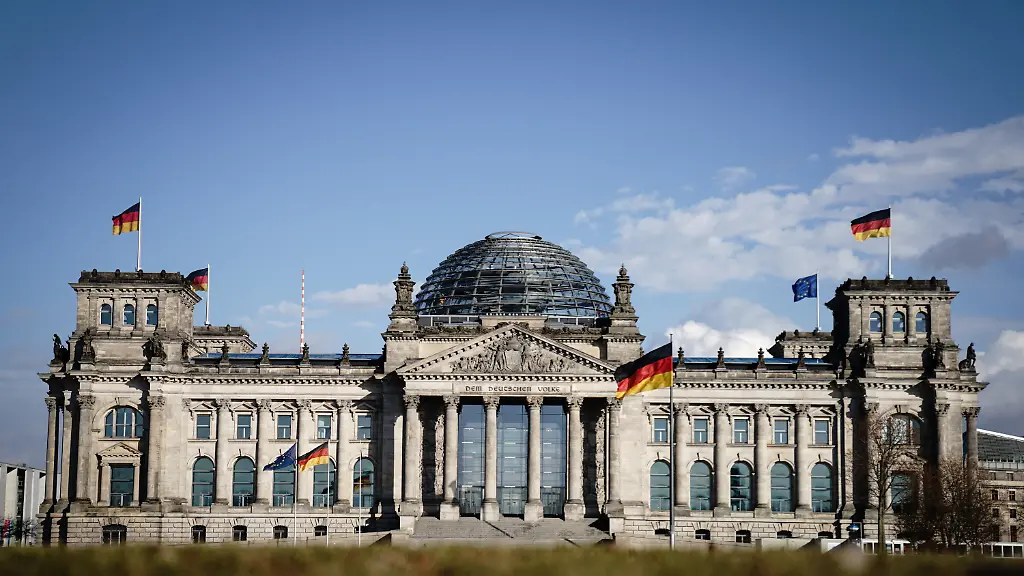 a56dcb0e3de1a147a068d343cb6b9275