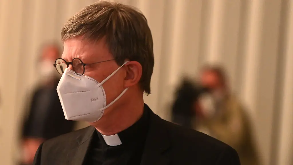 e8c3bc6fa6ab55f7857fd589190ac4ef