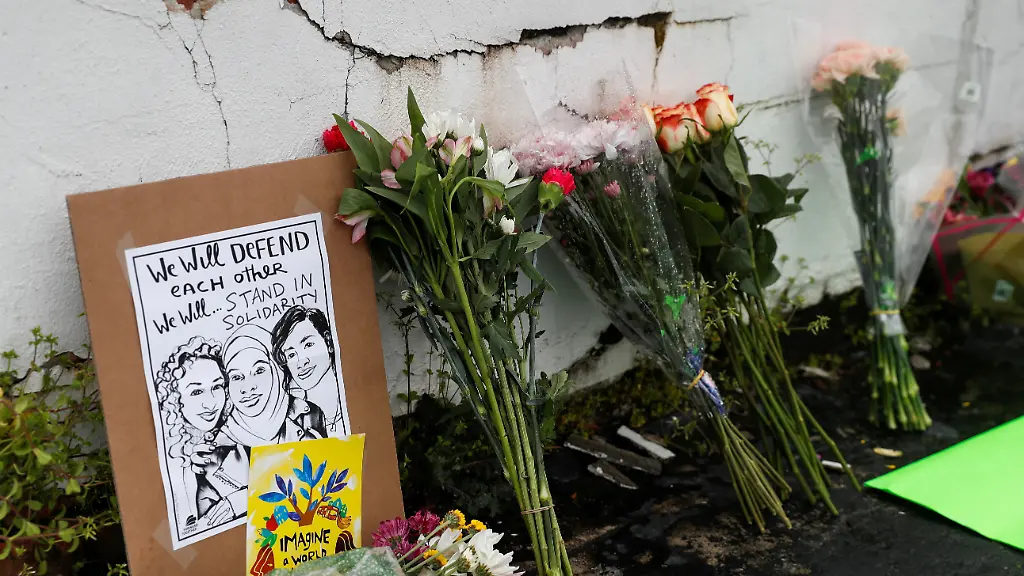 ad401f98a45abd45cba88eeda23f9c60