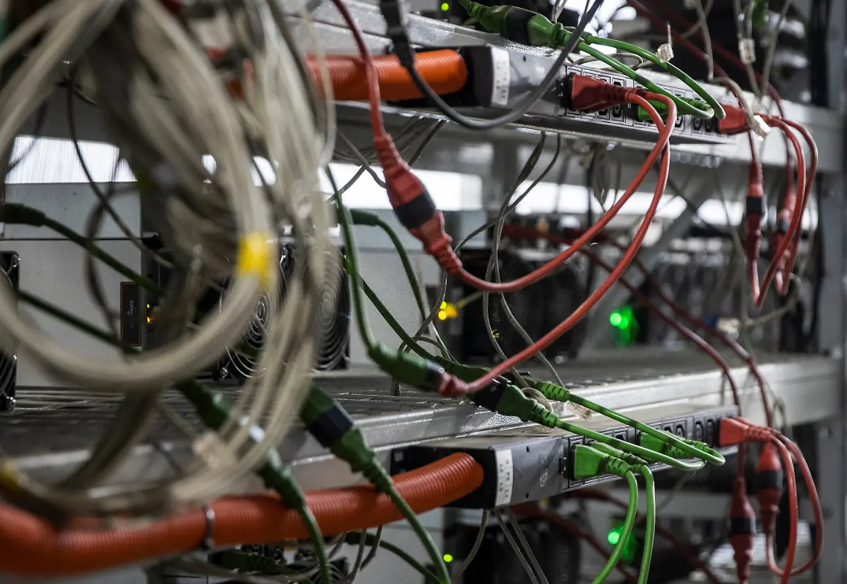 2021-03-09T142607Z-539632211-RC2Q7M9X2EP2-RTRMADP-3-RUSSIA-CRYPTOCURRENCIES-BITRIVER