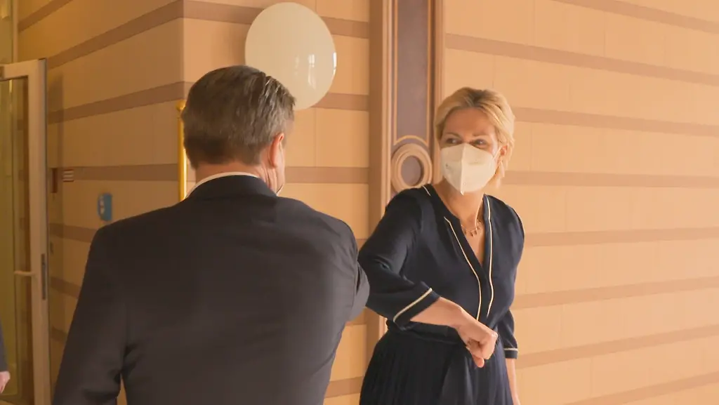 DGI-NB-Begruessung-Schwesig