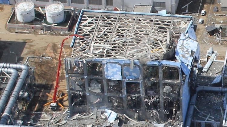 Aufnahmen aus einer unbemannten Drohne zeigen das ganze Ausmaß der Zerstörung in Fukushima 1.