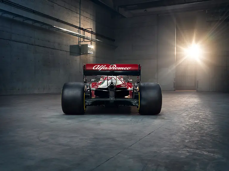 Alfa-Romeo-Racing-ORLEN-C41-6