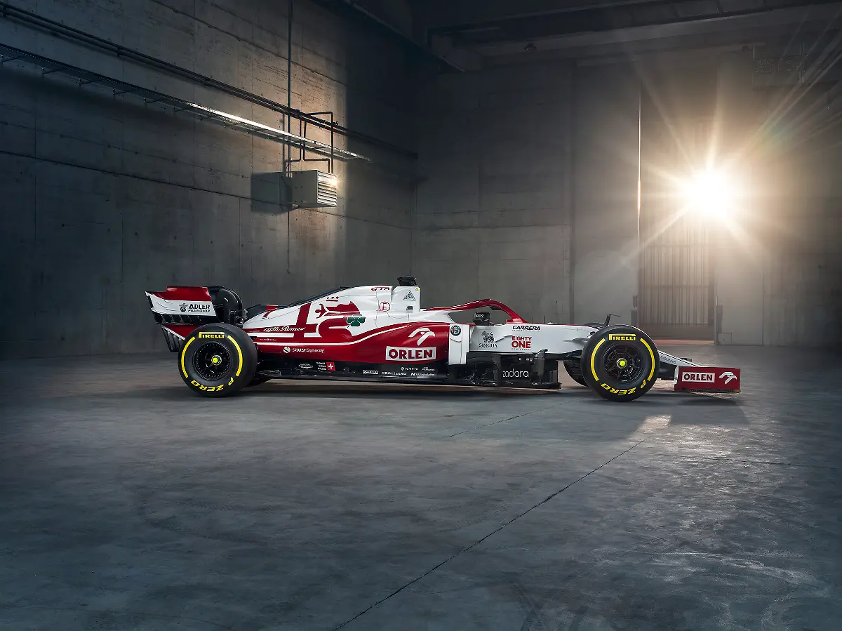 Alfa-Romeo-Racing-ORLEN-C41-8