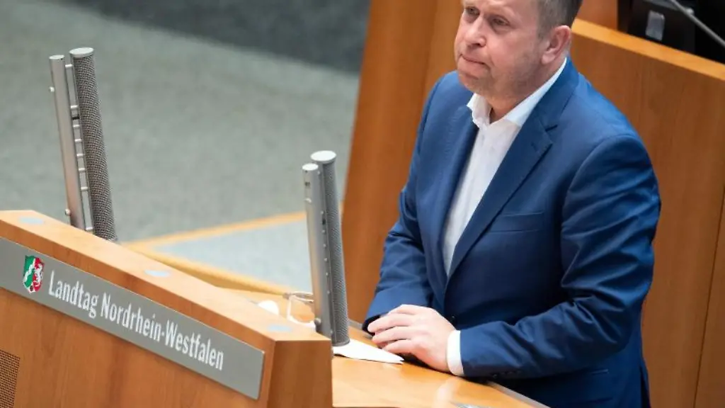 Joachim-Stamp-FDP-stellvertretender-Ministerpraesident-von-Nordrhein-Westfalen