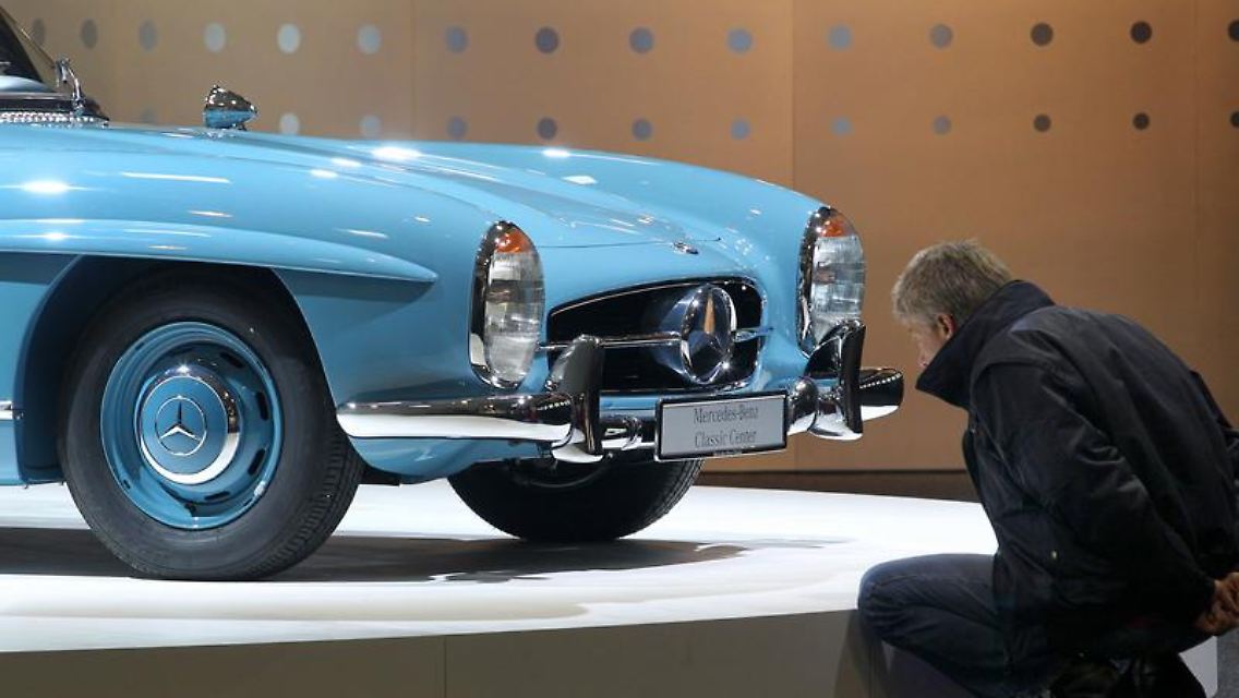 Glänzendes Blech mit Garantie zur Wertsteigerung: Der Mercedes 300 SL gehört zu den Fahrzeugen, die als gute Geldanlage gelten.