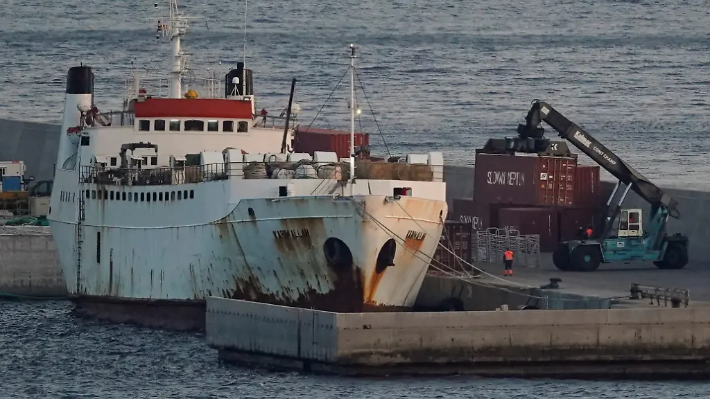 2021-02-26T175312Z-444434650-RC2H0M9ZGEKW-RTRMADP-3-SPAIN-CATTLE-OUTBREAK