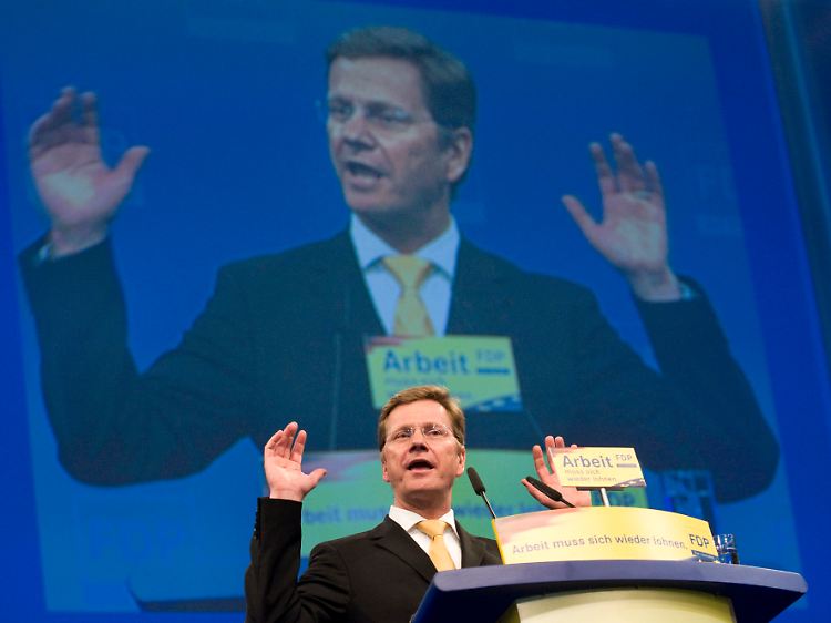 Neuer und alter FDP-Parteivorsitzender: Guido Westerwelle.