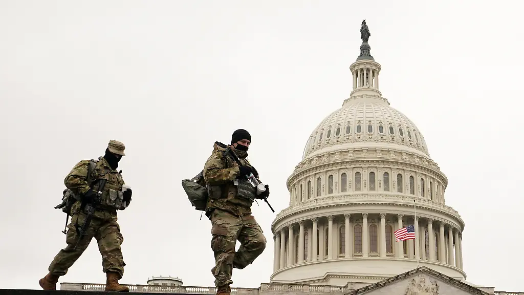 2021-02-11T153339Z-1453995064-RC2FQL9PCRFM-RTRMADP-3-USA-TRUMP-IMPEACHMENT