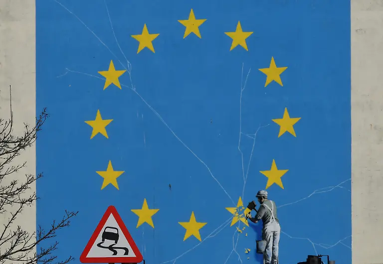 2019-02-14T170148Z-900659510-RC1C4E4237B0-RTRMADP-3-BRITAIN-EU