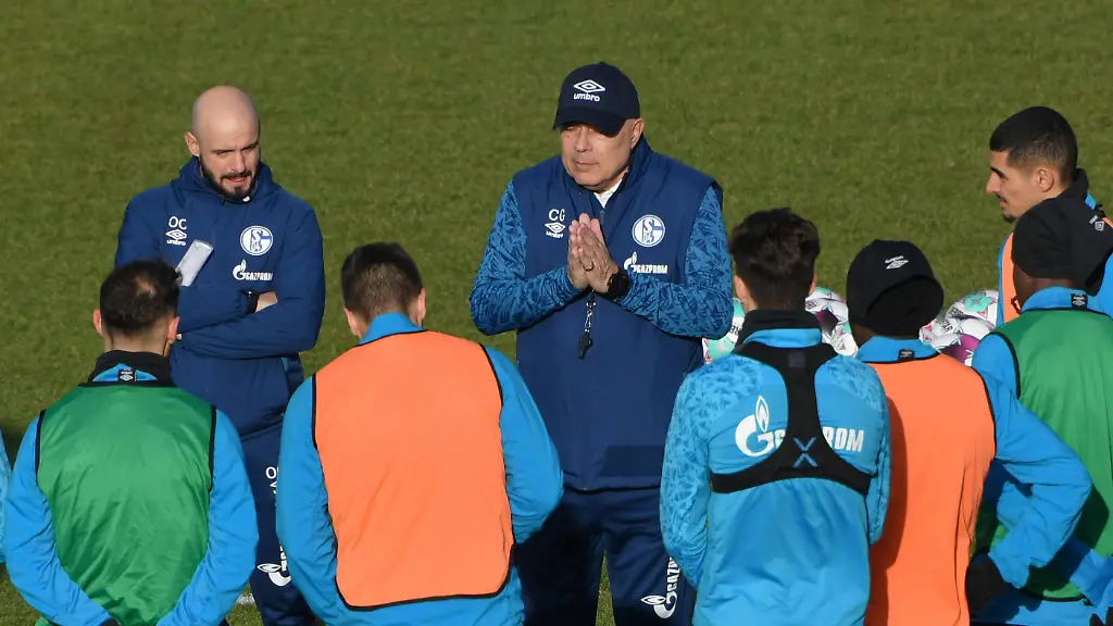 c4405e2349ec249adc4b14134436b4b3