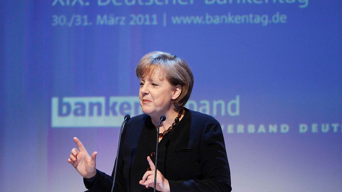 Angela Merkel redet den Bankern ins Gewissen.