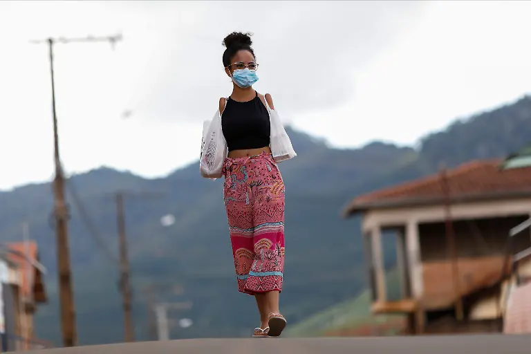 2021-02-11T201919Z-1719782039-RC2KQL93L6GO-RTRMADP-3-BRAZIL-BALLERINA