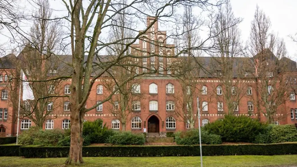 Das-Verwaltungsgebaeude-der-Psychiatrischen-Klinik-Lueneburg