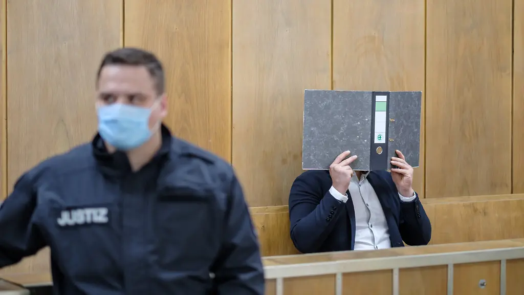 1585f79a14e461195fd0e2618dee6f64