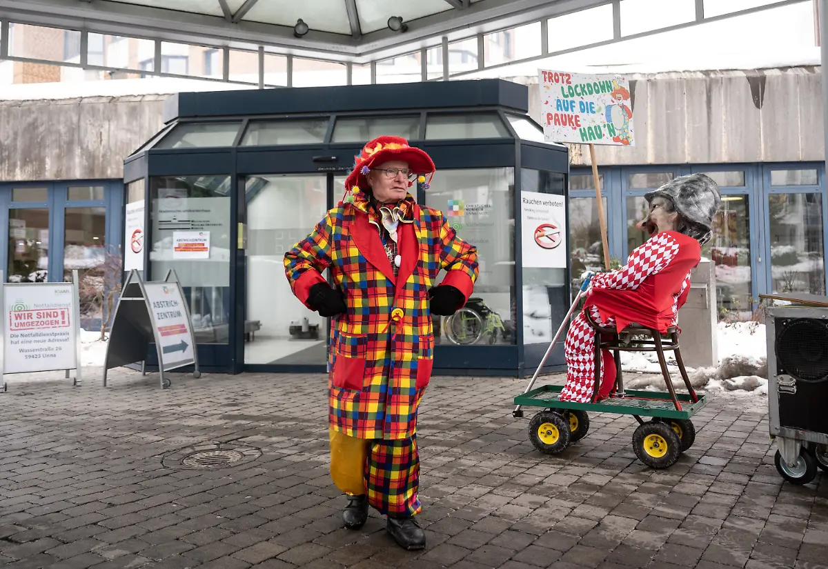 93e7e76a7d158cc5313f9daa284af65d