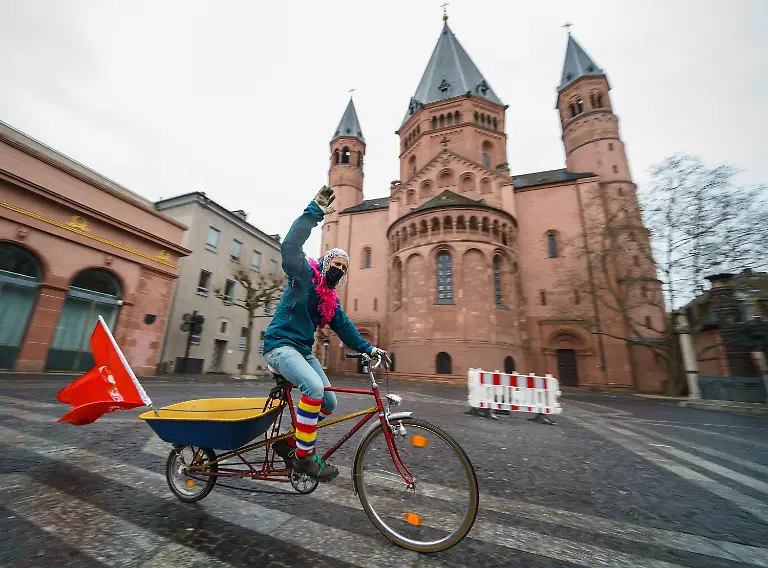 1e808628abebbce4fa46641670349c3e