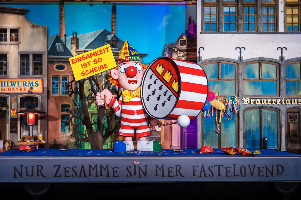 aa008d959dc7afd39fd3a5f9c7bad4d2