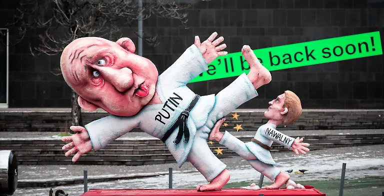 d077923a91c700429cbda84d4ae3b924