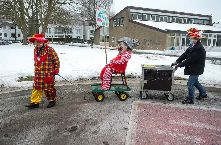 4d6c6ae0250eaab1496b53e198b4ffbe