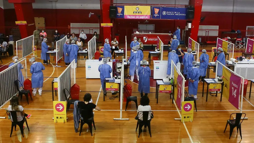 2021-02-04T023126Z-464742703-RC2ELL9TV0CY-RTRMADP-3-HEALTH-CORONAVIRUS-ARGENTINA-SPUTNIK-V