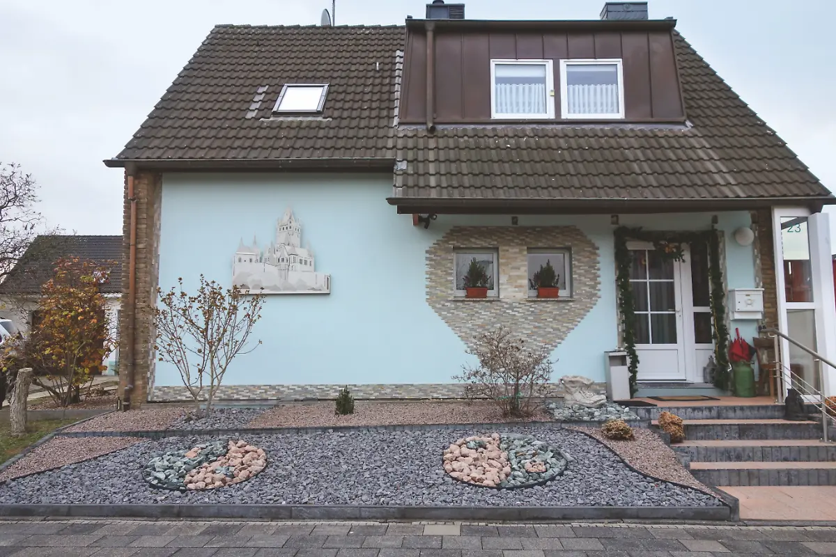 NICHT-VERWENDEN-83-Mo-nchengladbach