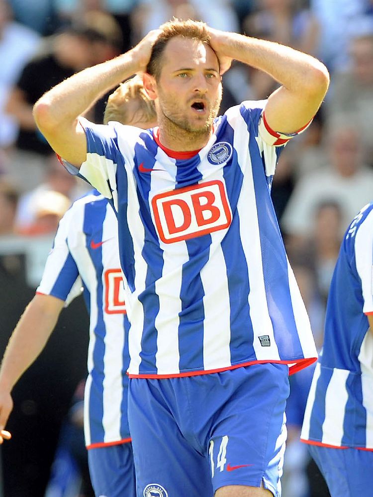 Fassungslos: Josip Simunic und Hertha hätte ein Sieg zum Erreichen der Champions-League-Qualifikation gereicht.