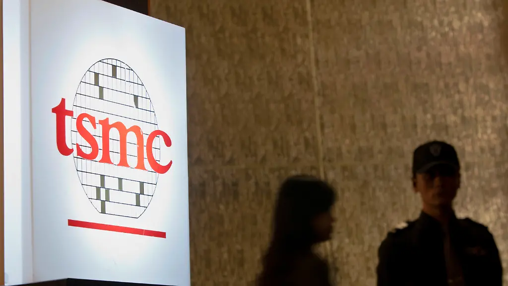 2012-10-25T120000Z-1956687312-GM1E8AP1EPT01-RTRMADP-3-TSMC-EARNINGS