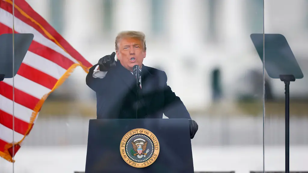 2021-02-09T140416Z-1065548350-RC22PL9Z4IS9-RTRMADP-3-USA-TRUMP-IMPEACHMENT