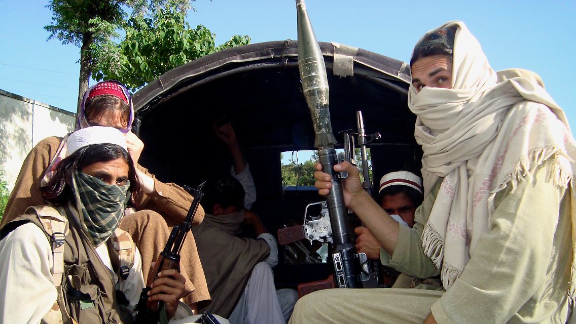 Ihr Ziel heißt Taliban-Staat: Anhänger der radikalen Islamisten im Swat-Tal.