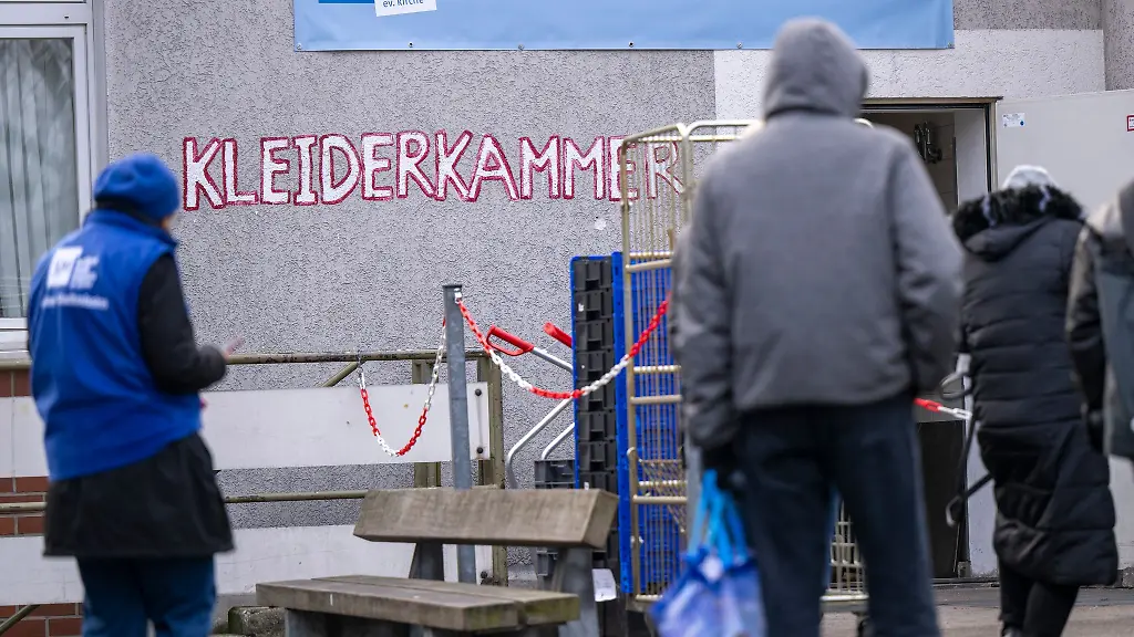 Wer-eine-ungenutzte-Winterjacke-hat-kann-diese-spenden