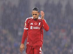 VAR-Eingriff macht Slot fassungslos: "Erbärmerliches" Liverpool bekommt einen Satz heiße Ohren