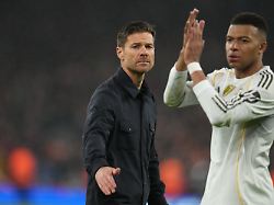 Reichlich Feuer bei Real Madrid: Medien stellen "unfähigen" Xabi Alonso an den Pranger