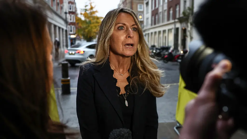 Turness-stellte-sich-hinter-ihre-frueheren-Angestellten