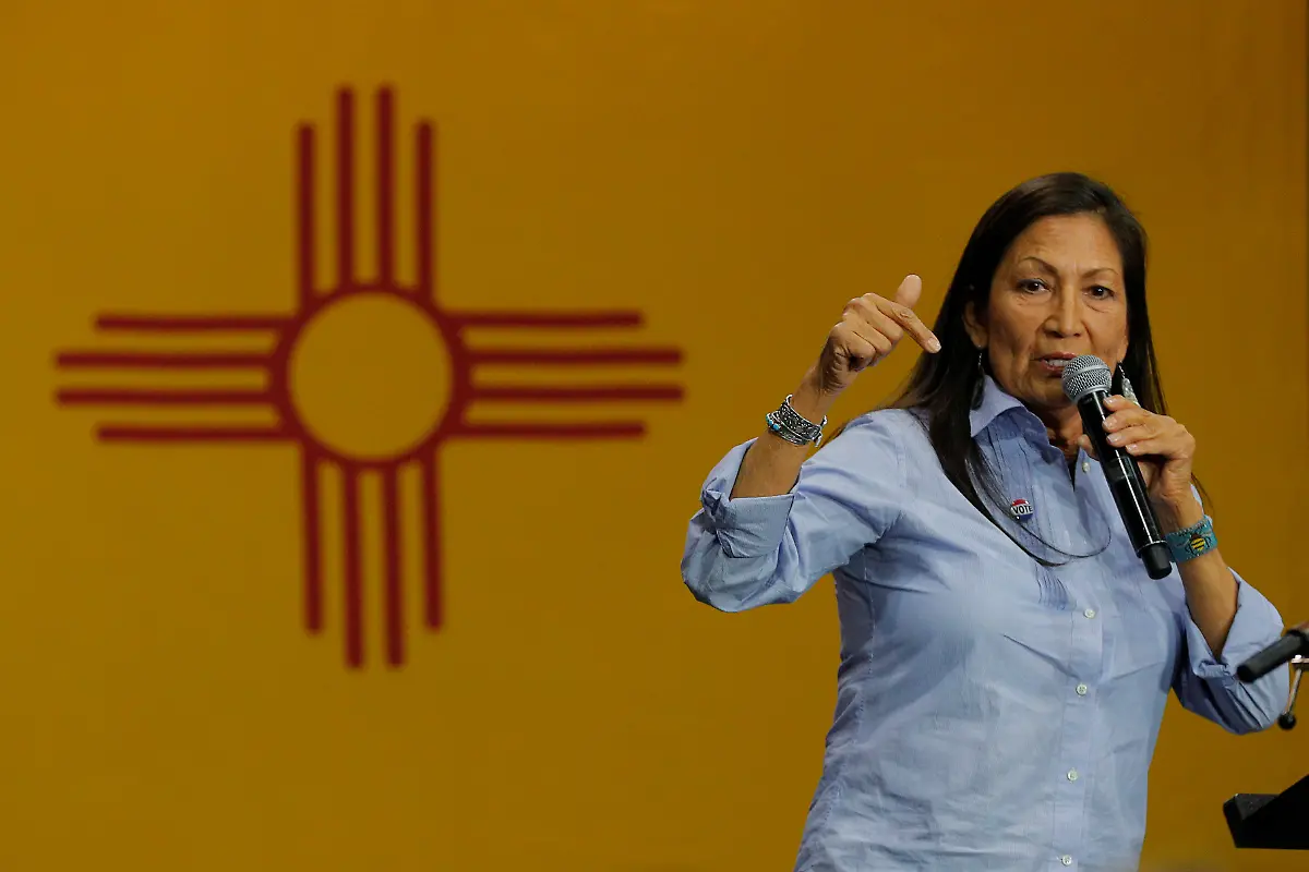 2018-11-06T032242Z-929728830-RC1E02D66990-RTRMADP-3-USA-ELECTION-NEW-MEXICO