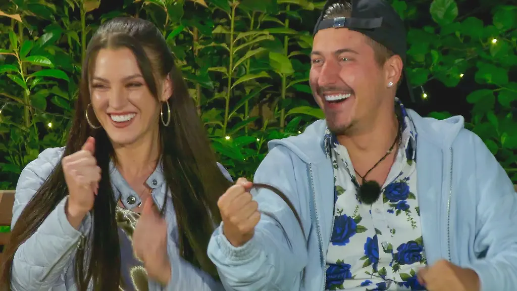 Jennifer-und-Marvin-Die-Verwendung-des-sendungsbezogenen-Materials-ist-nur-mit-dem-Hinweis-und-Verlinkung-auf-RTL-gestattet