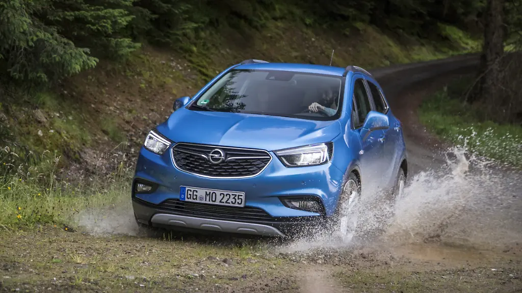 Speziell-mit-der-allradgetriebenen-Version-des-ersten-Opel-Mokka-darf-man-auch-mal-abseits-befestigter-Strassen-unterwegs-sein