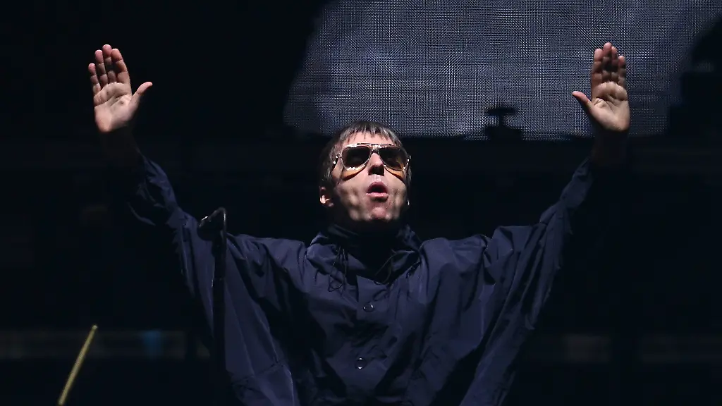 OASIS-CONCERT-MELBOURNE-Liam-Gallagher-of-English-rock-band-Oasis-performs-during-the-first-show-of-their-Australian-tour-at-Marvel-Stadium-in-Melbourne-Friday-October-31-2025